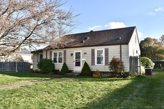 Photo of 11 Lawton St Fairhaven, MA 02719