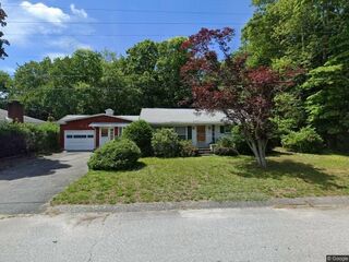 Photo of 20 Faulkner St Westport, MA 02790