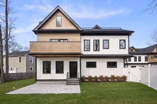 Photo of 224 Auburn St Auburndale, MA 02466