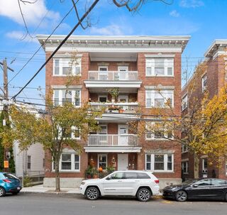 Photo of 39 1/2 Harbor St Salem, MA 01970