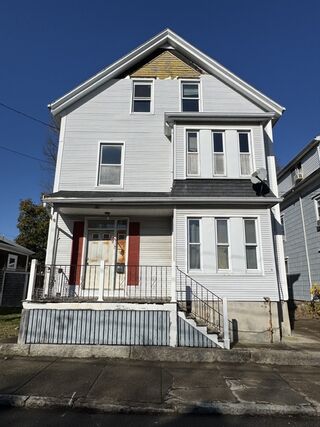 Photo of 117 Willis St New Bedford, MA 02740