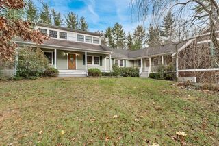 Photo of 282 Brook St Carlisle, MA 01741