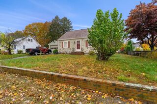 Photo of 17 Donald Rd Stoughton, MA 02072