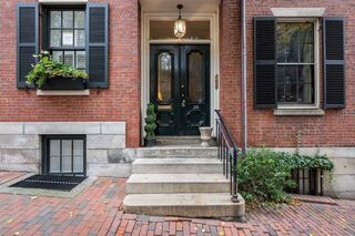 Photo of 32 Chestnut Street Boston - Beacon Hill, MA 02108
