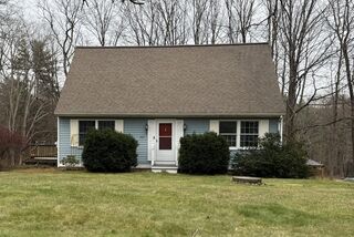 Photo of real estate for sale located at 107 Wallace Rd Sturbridge, MA 01507