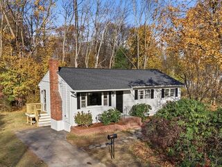 Photo of 46 Linwood St Andover, MA 01810