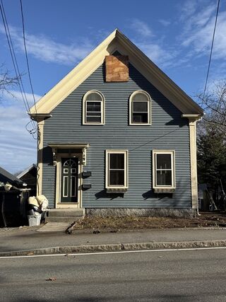 Photo of 15 Granite St Rockport, MA 01966