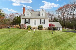 Photo of 75 Lake St Uxbridge, MA 01569