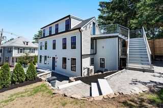 Photo of 290 Washington St Marblehead, MA 01945