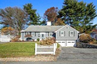 Photo of 3 Suntaug Street Lynnfield, MA 01940