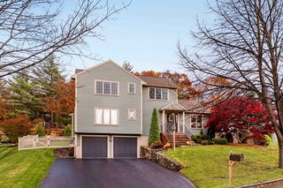 Photo of 6 Castle Clare Cir Wakefield, MA 01880