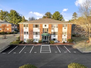 Photo of 1 Colonial Dr Andover, MA 01810