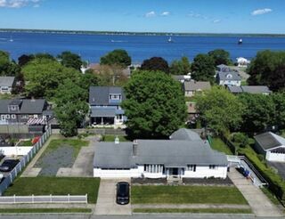 Photo of real estate for sale located at 344 Frieda St New Bedford, MA 02744