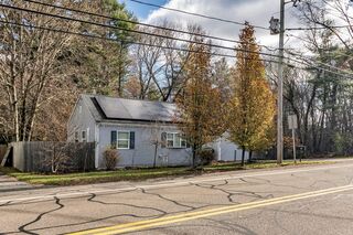 Photo of 343 Monponsett St Halifax, MA 02338