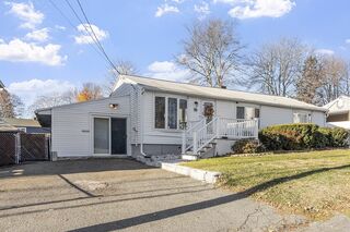 Photo of 48 Larchwood Road Methuen, MA 01844