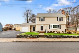 Photo of 8 Clinton St Woburn, MA 01801