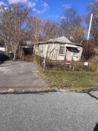 Photo of 40 Highland Ave Fairhaven, MA 02719