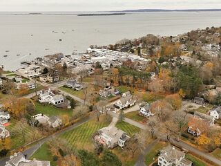 Photo of 32 Harrison St Duxbury, MA 02332