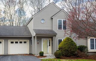 Photo of 303 Ridgefield Cir Clinton, MA 01510
