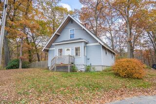 Photo of 102 Worcester Rd Charlton, MA 01507