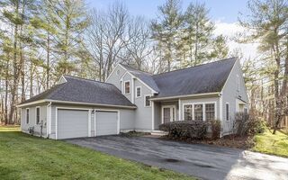 Photo of 34 Pickman Dr Bedford, MA 01730