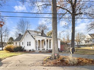 Photo of 20 Byrne Ave Westford, MA 01886