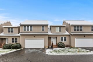 Photo of 150 Ariel Cir Sutton, MA 01590