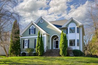 Photo of 43 Edgewood Road Southborough, MA 01772