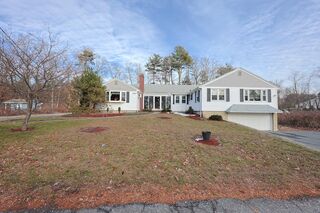 Photo of real estate for sale located at 194 Lake St Peabody, MA 01960