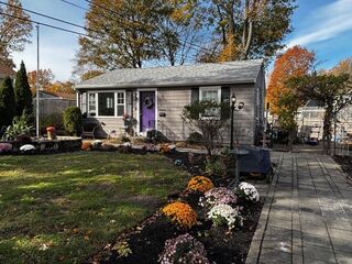Photo of 211 Lake Shore Dr Weymouth, MA 02189