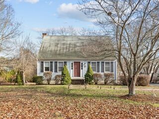 Photo of 19 Leonard St Lakeville, MA 02347