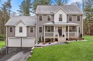 Photo of 48 Walnut St Douglas, MA 01516