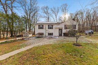 Photo of 4 Little Tree Ln Bellingham, MA 02019