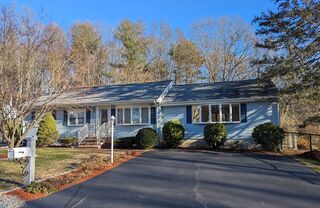 Photo of 19 Carey Ave Burlington, MA 01803