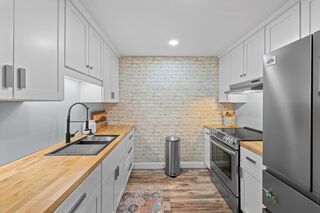 Photo of 75 Huntoon Memorial Hwy Leicester, MA 01524