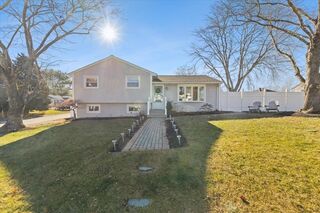 Photo of real estate for sale located at 196 Coolidge St Swansea, MA 02777