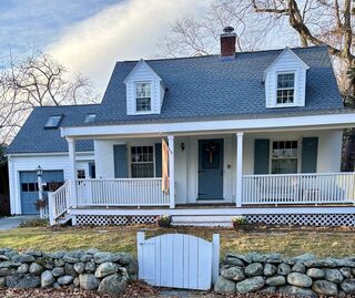 Photo of 25 Woodward Ave Reading, MA 01867
