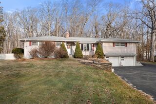 Photo of 46 Ramshorn Rd Dudley, MA 01571