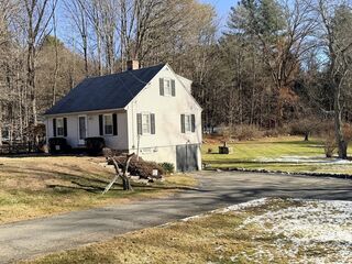 Photo of 192 Concord Rd Lincoln, MA 01773