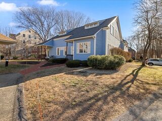 Photo of 4 Strathmore Shire Dr Uxbridge, MA 01569