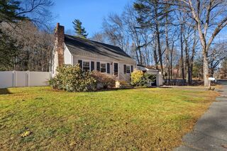 Photo of real estate for sale located at 186 Haverhill Street North Reading, MA 01864