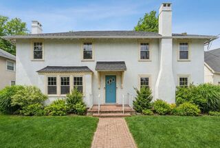 Photo of 312 Edge Hill Rd Milton, MA 02186