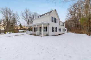 Photo of 127 N Main St West Boylston, MA 01583