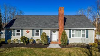 Photo of real estate for sale located at 199 Quaker Ln Acushnet, MA 02743