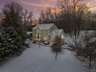 Photo of real estate for sale located at 4 Barberry Ln West Newbury, MA 01985