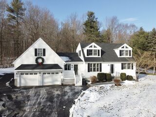 Photo of real estate for sale located at 10 Old Stafford Tpke Leicester, MA 01542
