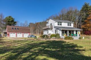 Photo of real estate for sale located at 280 (2) Stone Street Gardner, MA 01440