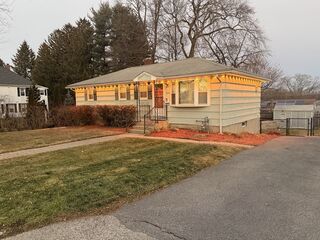 Photo of 17 Middlesex Ave Worcester, MA 01604