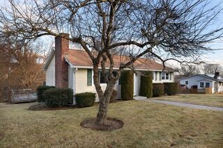 Photo of 29 Manor Road Auburn, MA 01501