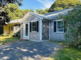 Photo of real estate for sale located at 31 Great Hill Road Chatham, MA 02633